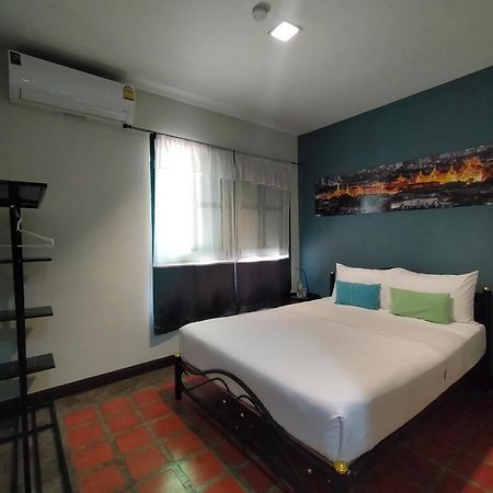 Baan Wangderm Hotel Bangkok Dış mekan fotoğraf